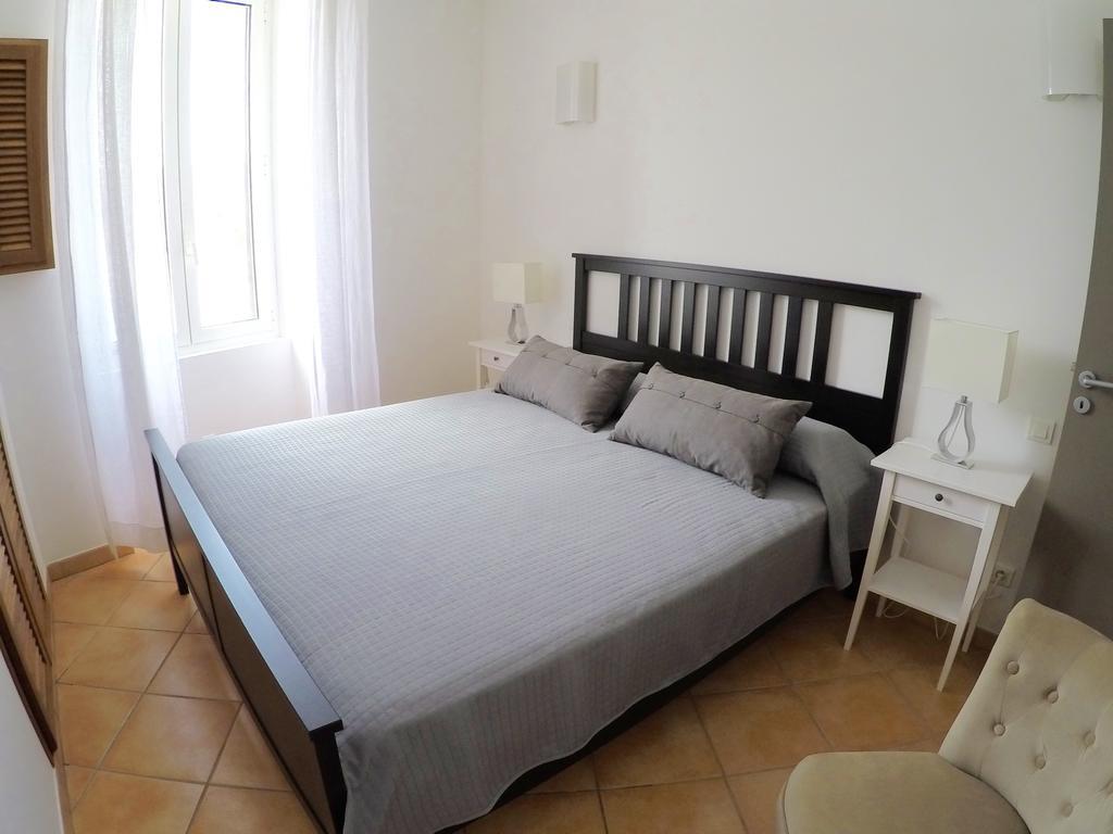 Les Appartements Du Port Bonifacio  Phòng bức ảnh