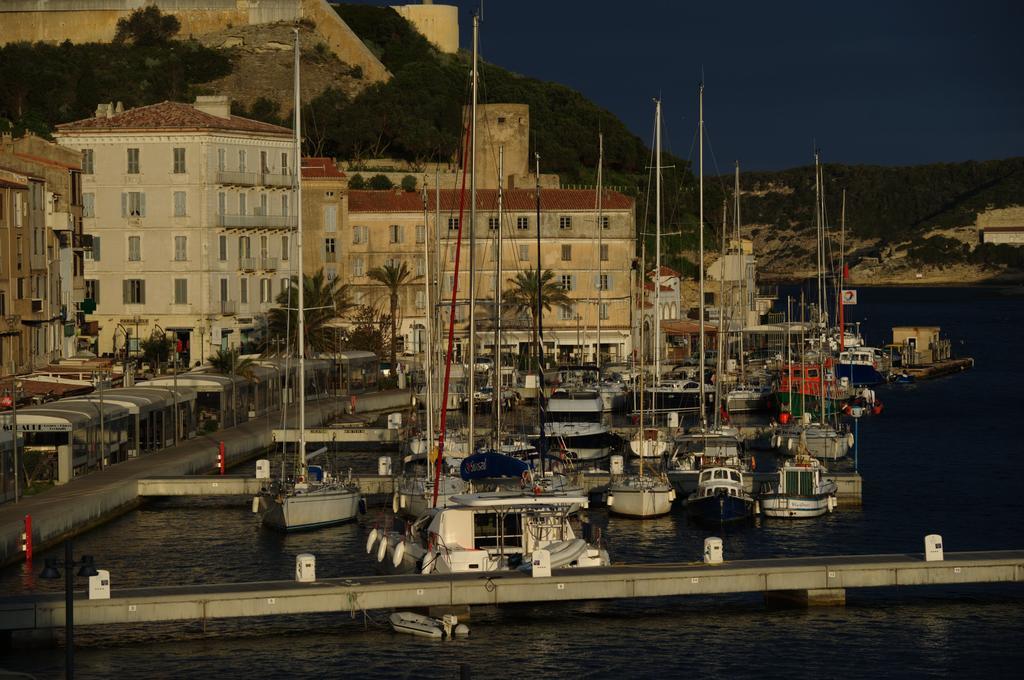 Les Appartements Du Port Bonifacio  Ngoại thất bức ảnh